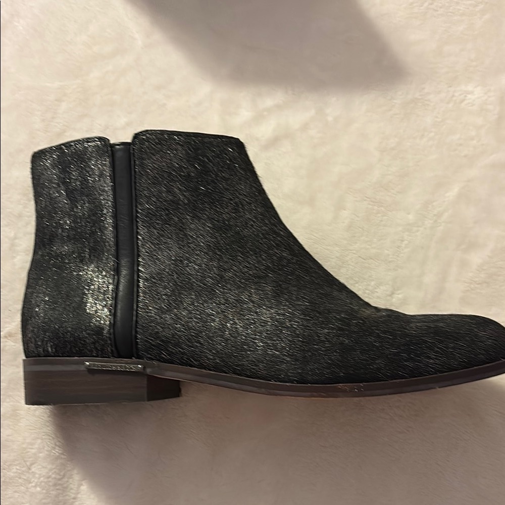 Louise et Cie Black Ankle Booties with Side Zipper